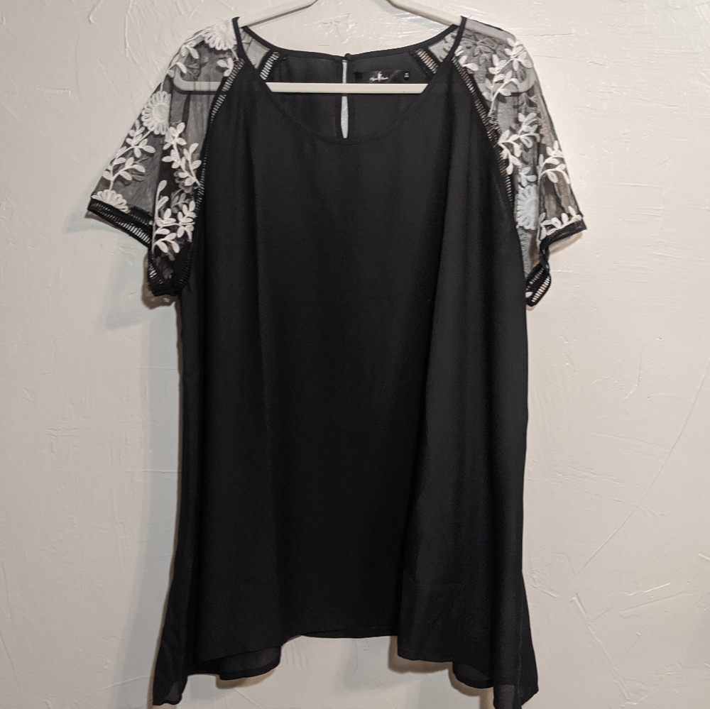 BRAND NEW! Agnes Sheer Floral Top!